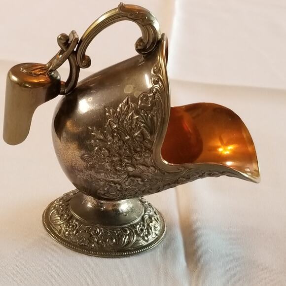 Vintage Leonard silverplated sugar bowl/sugar scuttle about five inches tall - Picture 8 of 11